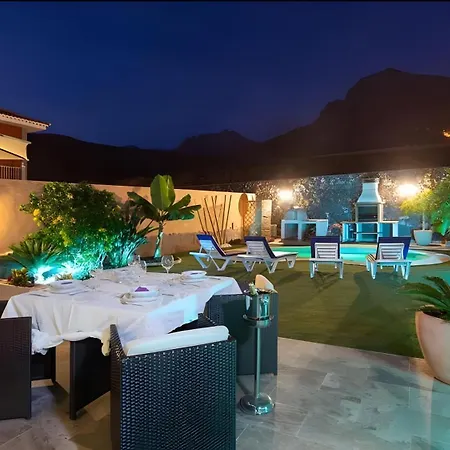 Tenerife Luxe Адехе